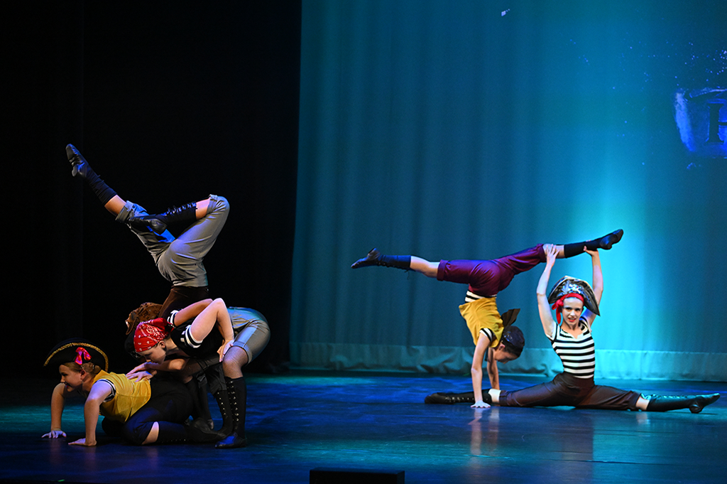 Acro